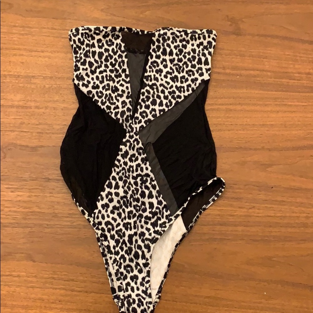 Leopard one piece with mesh panels